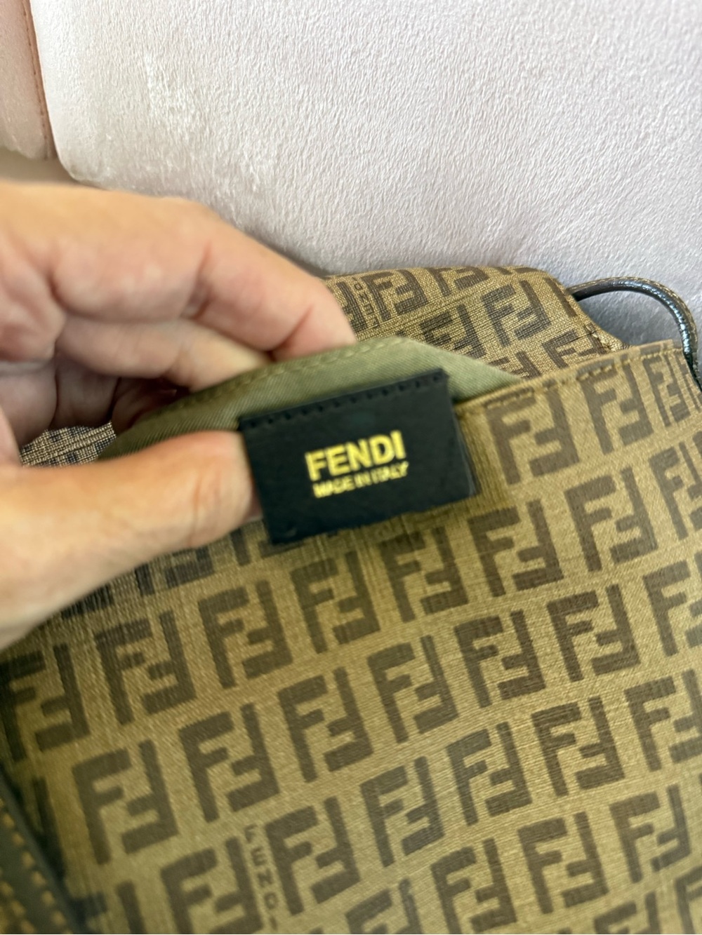 💯AUTH FENDI Brown Zucchino Spalmati Crossbody Bag with Gold-Tone FF Buckle - Picture 13 of 16
